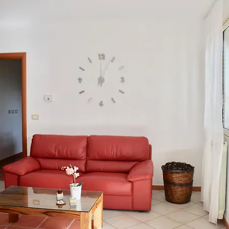 Sicilian Experience - Chiara